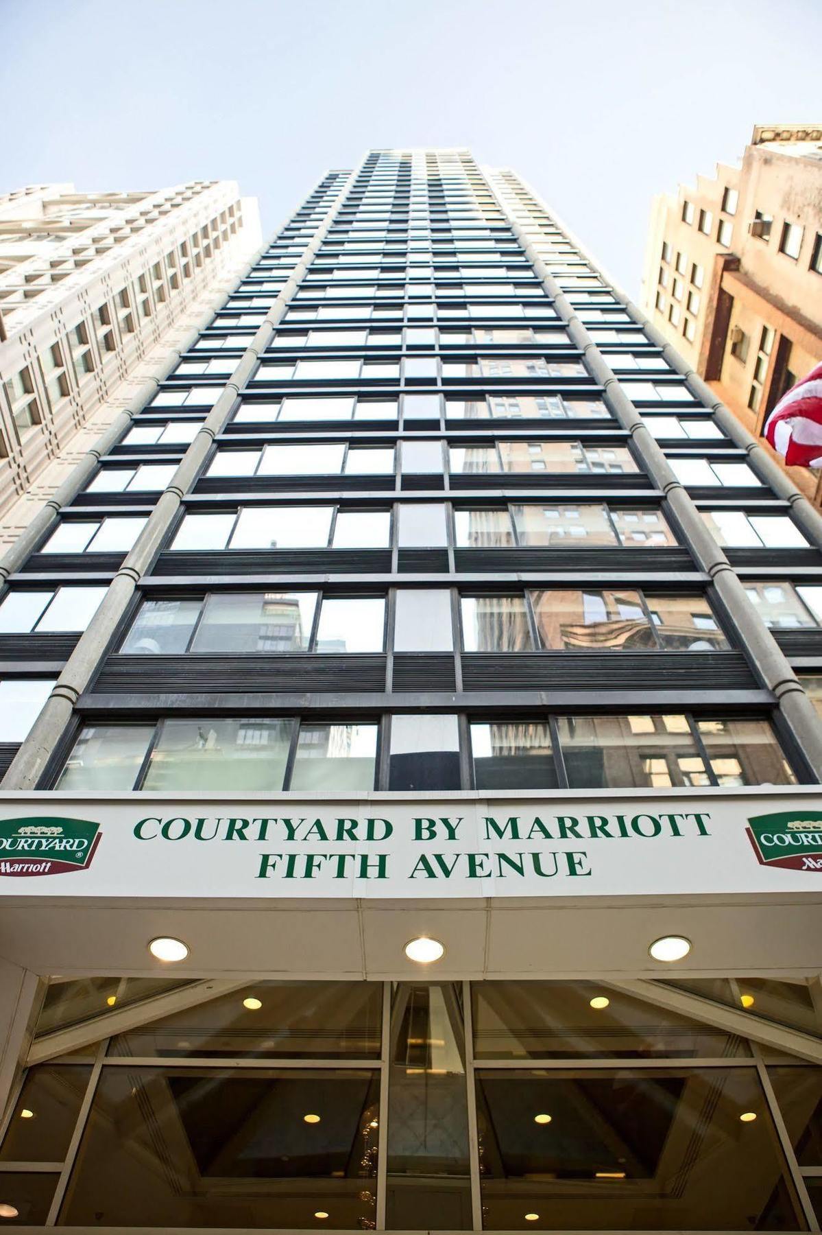 Courtyard By Marriott New York Manhattan/ Fifth Avenue Buitenkant foto